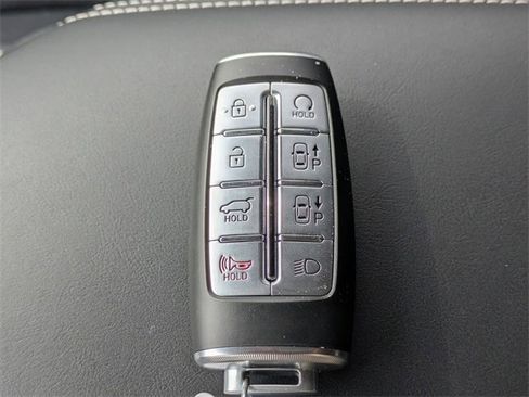 Used 2025 Genesis Electrified GV70 Advanced image 31