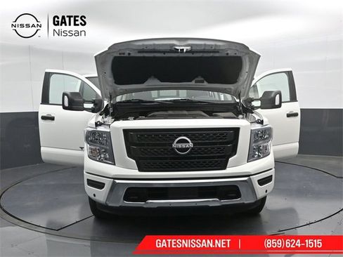 Used 2024 Nissan Titan SV w/ SV Convenience Package image 52