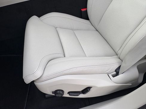 New 2026 Volvo XC60 B5 Ultra w/ Protection Package Premier image 19