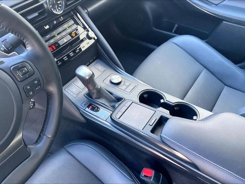 Used 2025 Lexus IS 300 F Sport image 16