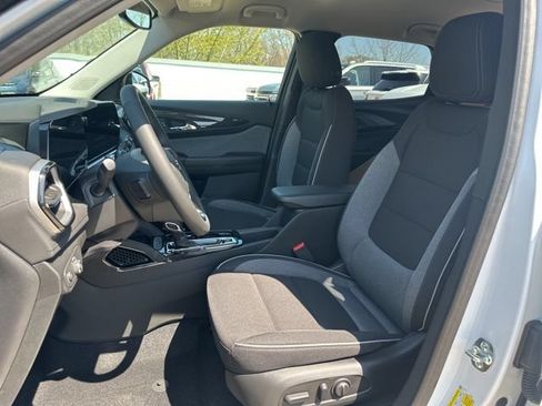 New 2026 Chevrolet TrailBlazer LT w/ Convenience Package AWD/4WD image 8