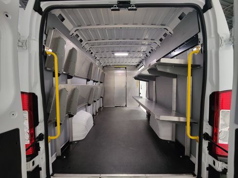 Used 2023 RAM ProMaster 3500 w/ Driver Convenience Group FWD image 11
