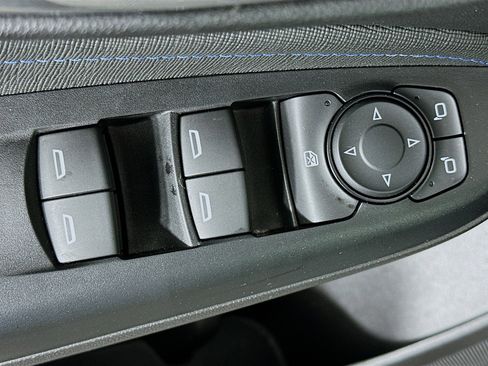 Used 2025 Buick Envista Sport Touring image 15