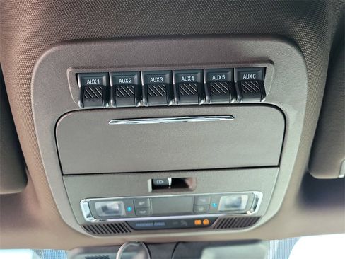 Used 2024 Ford F250 King Ranch w/ Chrome Package image 32