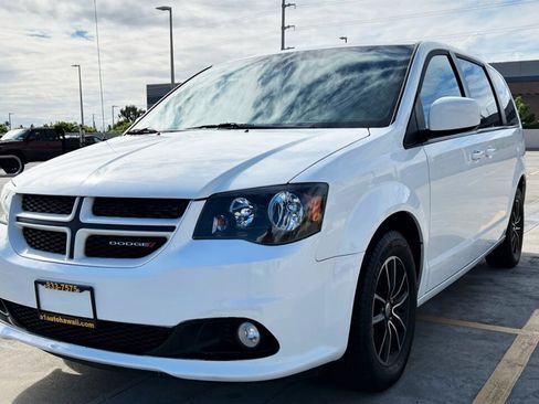 Used 2019 Dodge Grand Caravan GT FWD image 1