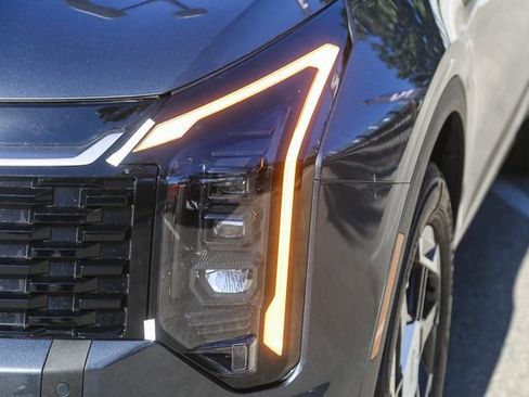 New 2026 Kia Sportage S image 13