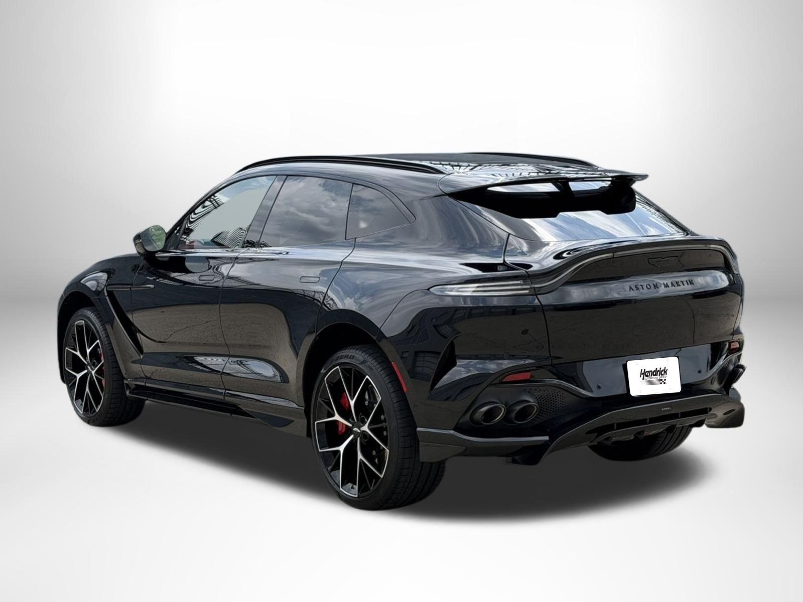 Used 2026 Aston Martin DBX 707 AWD/4WD image 2