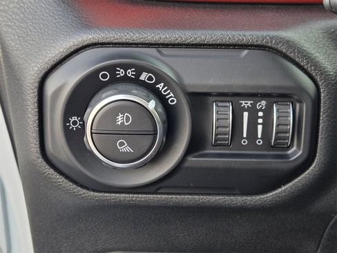 Used 2020 Jeep Gladiator Rubicon image 19