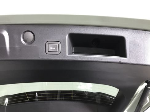 New 2026 Chevrolet Equinox LT w/ Convenience Package II image 12