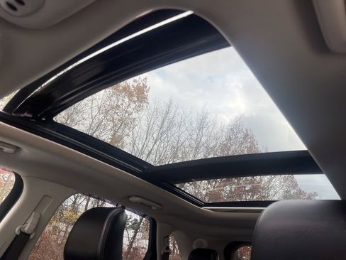 Certified 2020 Ford Edge Titanium image 29