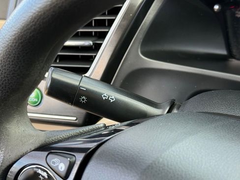 Used 2013 Honda Civic Hybrid Sedan image 21