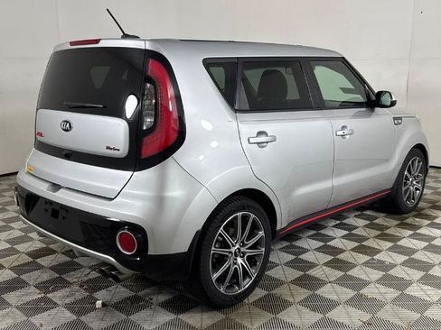 Used 2019 Kia Soul ! w/ Technology Package FWD image 3