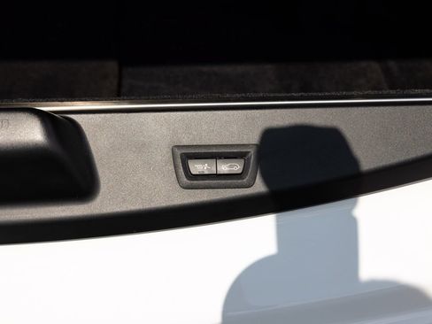 Certified 2022 Rolls-Royce Cullinan Black Badge w/ Dark Exterior Package AWD/4WD image 65