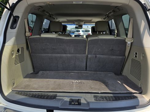 Used 2017 INFINITI QX80 2WD w/ Driver Assistance Package image 32