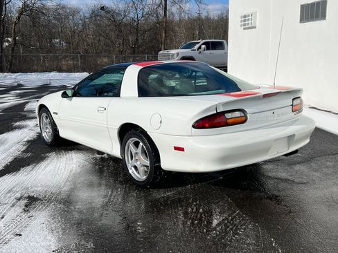 Used 1997 Chevrolet Camaro Z28 w/ Preferred Equipment Group 2 image 9