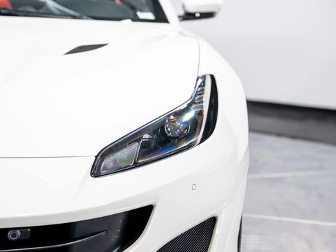 Used 2019 Ferrari Portofino image 29