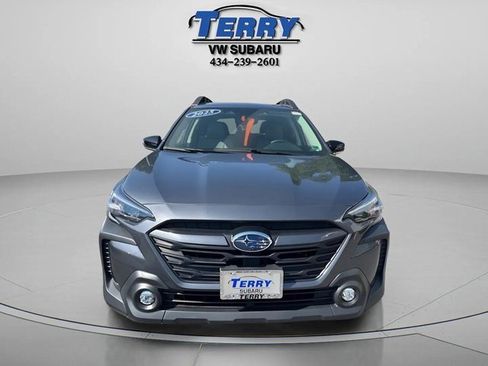 Used 2025 Subaru Outback Premium image 2