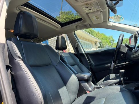Used 2013 Toyota RAV4 Limited AWD/4WD image 27