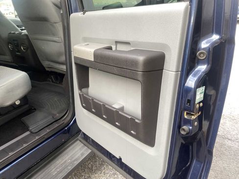 Used 2015 Ford F250 XLT w/ XLT Value Package image 36