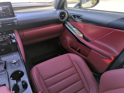 Used 2023 Lexus IS 500 image 16