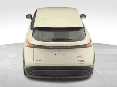 Used 2024 Nissan Ariya AWD image 6