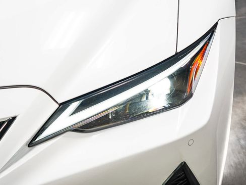 Used 2025 Lexus IS 350 F Sport image 9