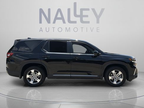 Certified 2025 Honda Pilot EX-L image 4