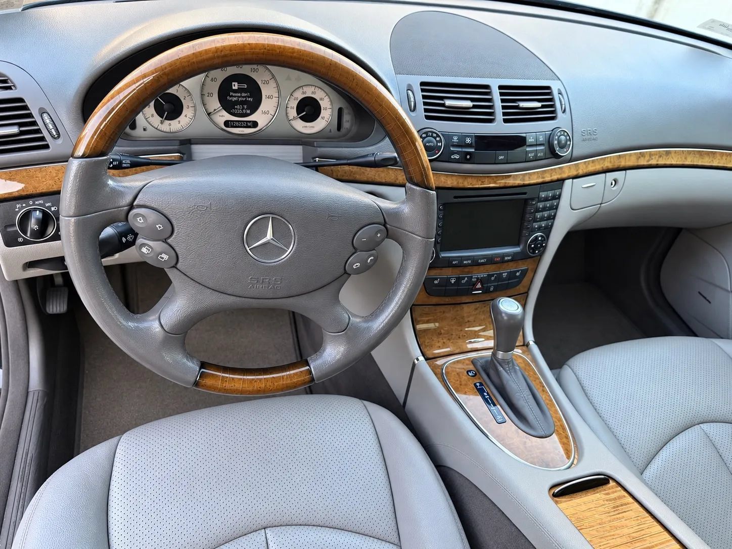 Used 2007 Mercedes-Benz E 350 Sedan image 5