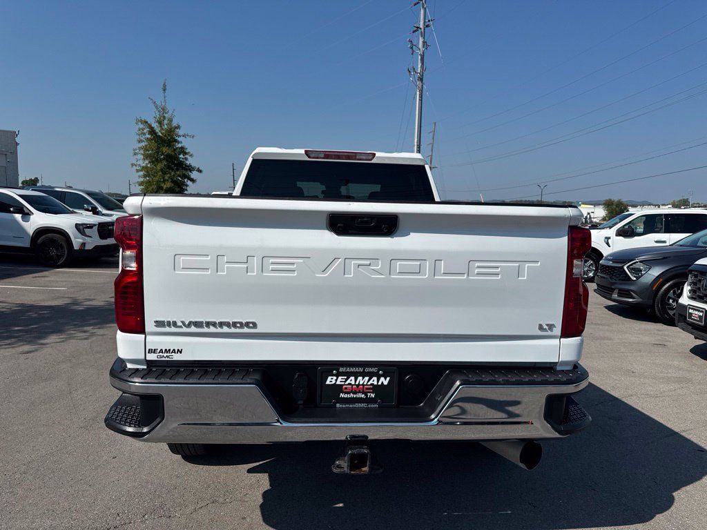 Used 2025 Chevrolet Silverado 2500 LT w/ Convenience Package AWD/4WD image 6