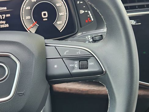 Certified 2024 Audi Q8 Premium Plus AWD/4WD image 34