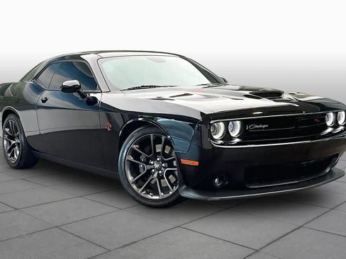 Used 2021 Dodge Challenger R/T Scat Pack RWD image 3