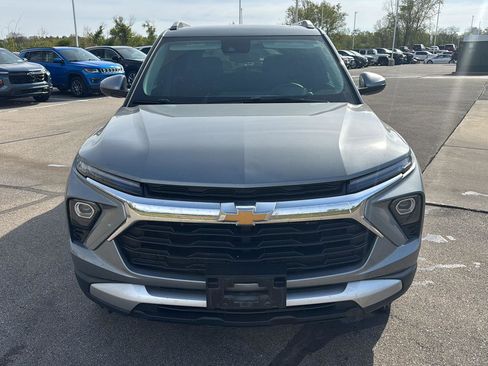 Used 2025 Chevrolet TrailBlazer LT FWD image 8