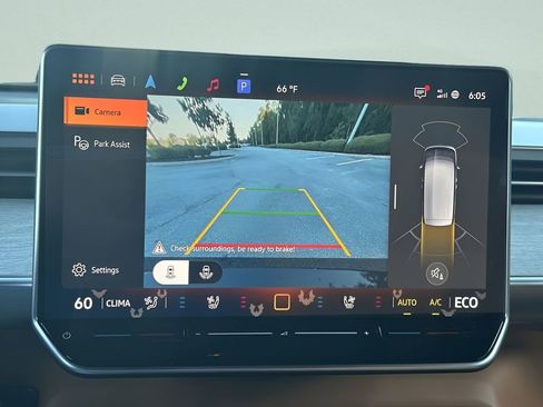 New 2025 Volkswagen ID. Buzz Pro S image 17