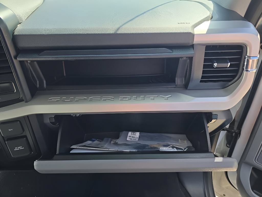 Used 2024 Ford F250 XLT AWD/4WD image 37