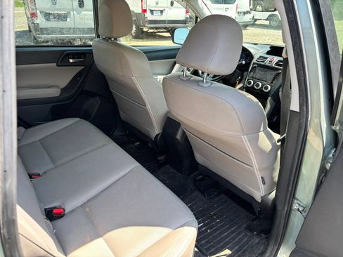 Used 2018 Subaru Forester 2.5i Limited AWD/4WD image 16
