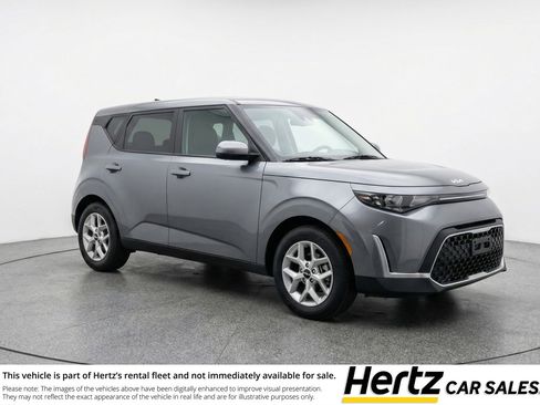 Used 2025 Kia Soul LX w/ LX Technology Package FWD image 1