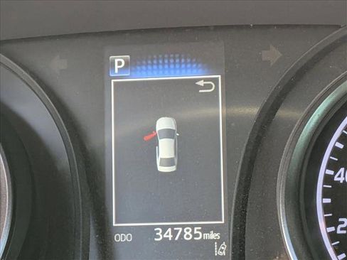 Used 2022 Toyota Camry SE FWD image 8