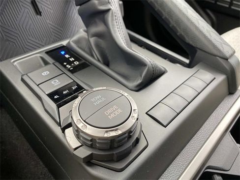 New 2025 Toyota 4Runner SR5 image 15