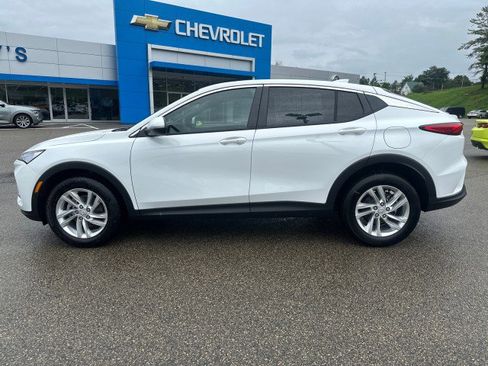 New 2025 Buick Envista Preferred w/ Convenience I Package image 3