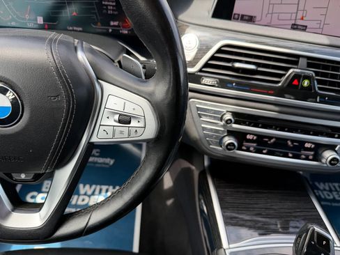 Used 2020 BMW 740i RWD image 30