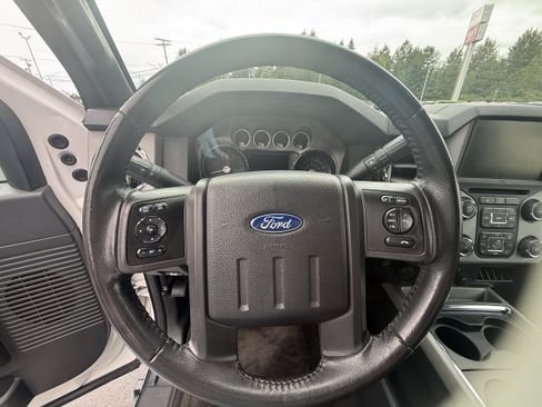 Used 2016 Ford F350 Lariat w/ Camper Package AWD/4WD image 15