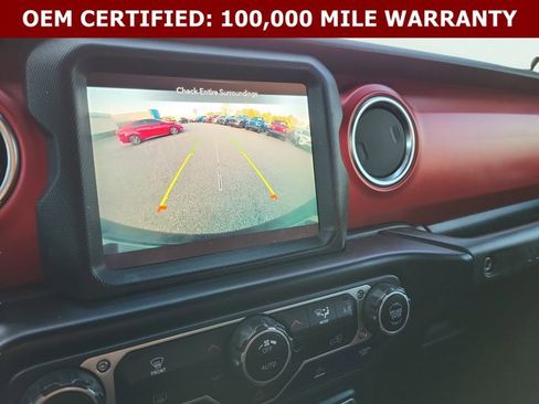 Used 2021 Jeep Wrangler Unlimited Rubicon AWD/4WD image 38