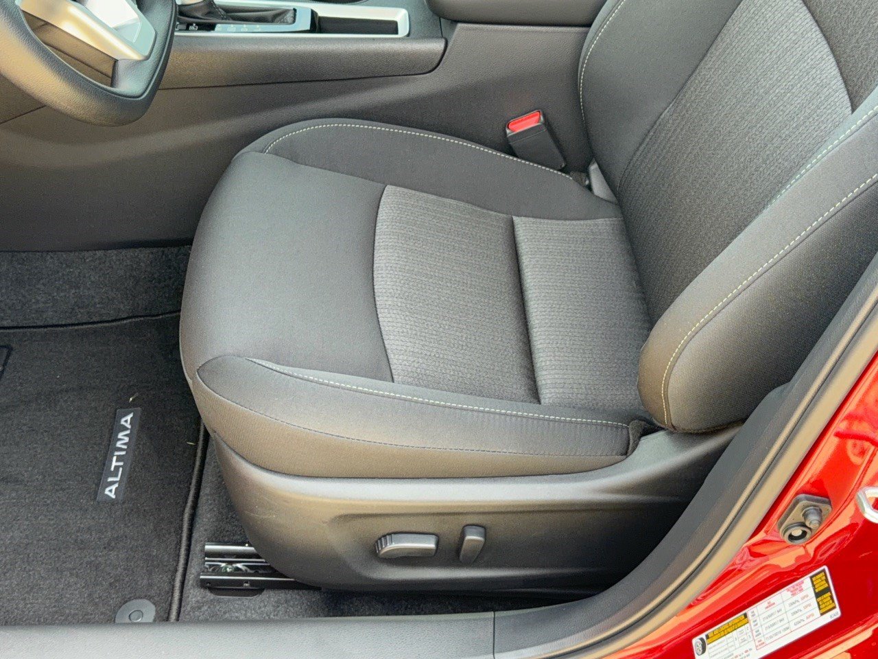 New 2026 Nissan Altima 2.5 SV FWD image 16