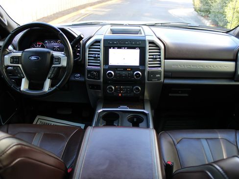 Used 2017 Ford F250 Platinum w/ Platinum Ultimate Package image 13