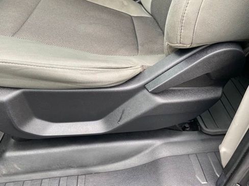Used 2017 Ford F150 XL w/ Equipment Group 101A Mid RWD image 30