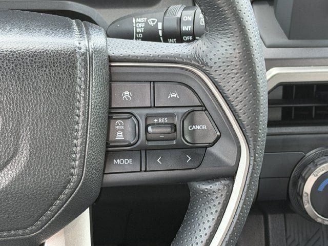 Certified 2025 Toyota 4Runner SR5 AWD/4WD image 14