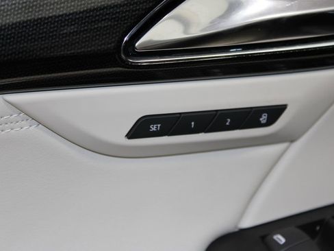 Used 2023 Buick Envision Essence AWD/4WD image 40