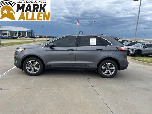 Used 2022 Ford Edge SEL w/ Convenience Package AWD/4WD image 3