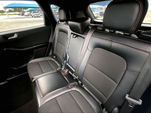 Used 2025 Ford Escape ST-Line FWD image 19