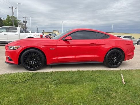 Used 2017 Ford Mustang GT w/ GT Performance Package RWD image 8